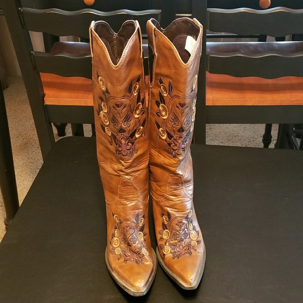 Skull Cowboy Boots